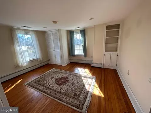 Living - 290 Virginia Ave, Summit Point, WV 25446 photo 3 of 7