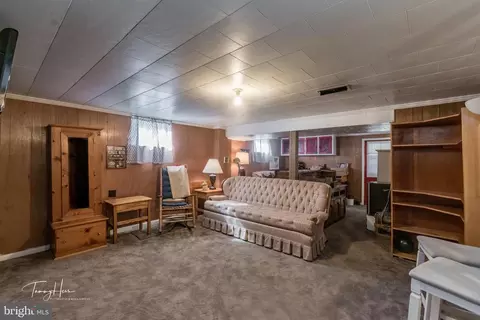 Bedroom - 108 Ruby St, Shenandoah Junction, WV 25442 photo 7 of 8
