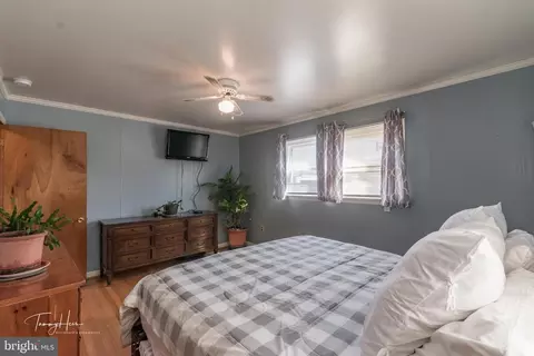 Bedroom - 108 Ruby St, Shenandoah Junction, WV 25442 photo 2 of 8