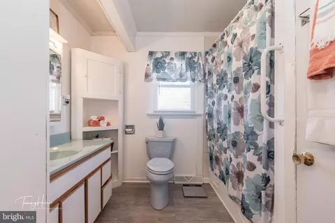 Bath - 108 Ruby St, Shenandoah Junction, WV 25442 photo 2 of 4