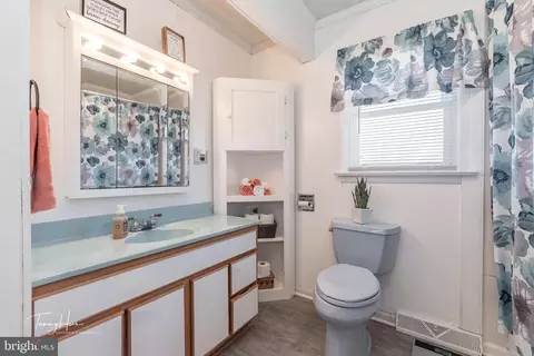 Bath - 108 Ruby St, Shenandoah Junction, WV 25442 photo 1 of 4