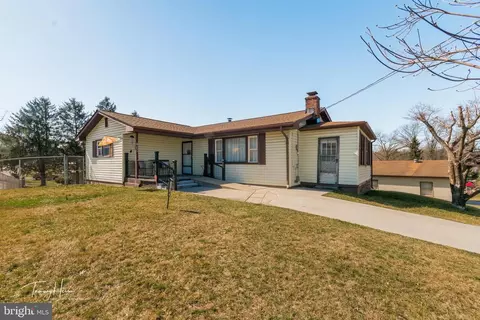 108 Ruby St, Shenandoah Junction, WV 25442