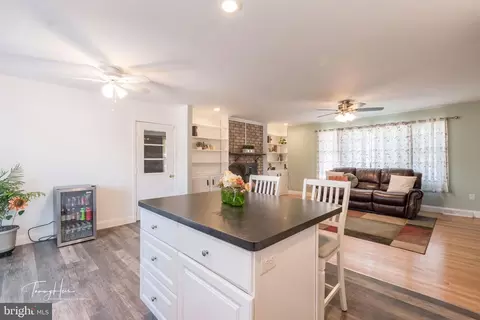 Living - 108 Ruby St, Shenandoah Junction, WV 25442 photo 6 of 6