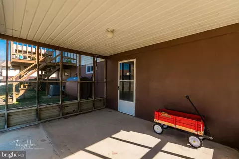 Exterior - 108 Ruby St, Shenandoah Junction, WV 25442 photo 10 of 16