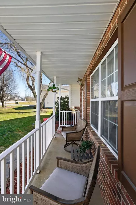 Exterior - 137 Briar Run Dr, Ranson, WV 25438 photo 5 of 13