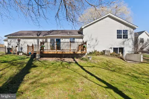 Exterior - 137 Briar Run Dr, Ranson, WV 25438 photo 12 of 13