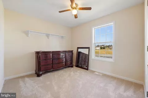 Bedroom - 137 Briar Run Dr, Ranson, WV 25438 photo 5 of 8