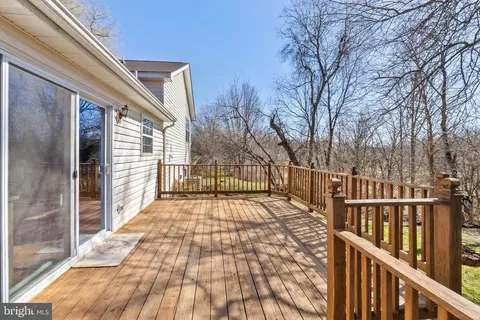 Exterior - 137 Briar Run Dr, Ranson, WV 25438 photo 9 of 13
