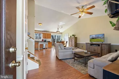 Living - 137 Briar Run Dr, Ranson, WV 25438 photo 1 of 7