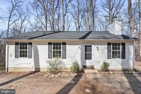 462 Wild Rose Ln, Harpers Ferry, WV 25425