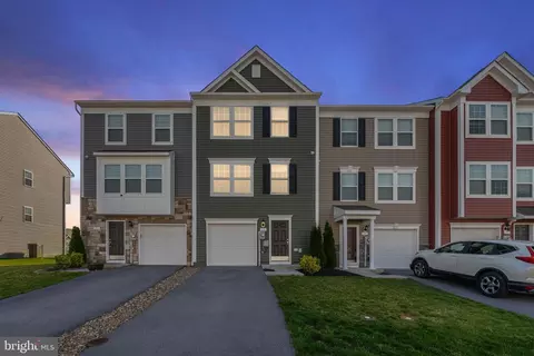 29 Cecily Way, Ranson, WV 25438 photo 2