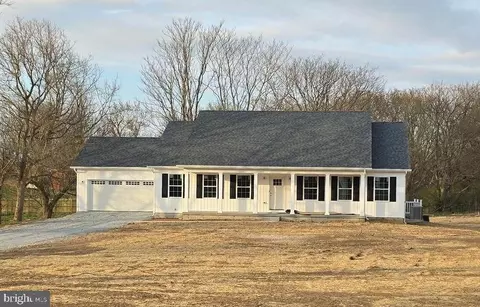 80 Berwick Ct, Charles Town, WV 25414