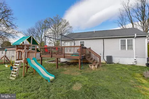 Exterior - 56 Stark Rd, Ranson, WV 25438 photo 5 of 8