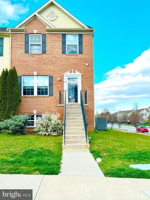 6 Riparian Ln, Ranson, WV 25438
