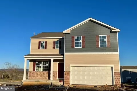 168 Centergate Dr, Charles Town, WV 25414