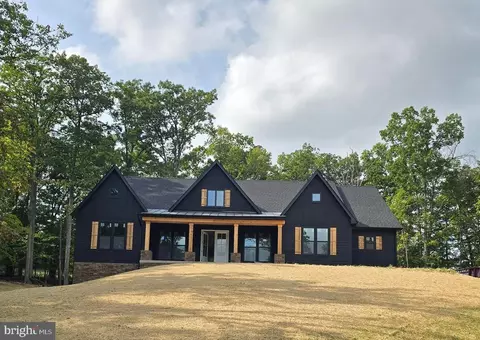 35 Watoga Ct, Harpers Ferry, WV 25425