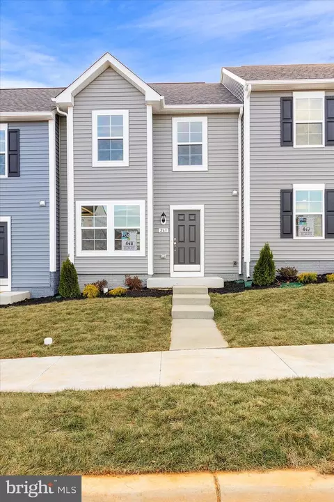 263 Colston Rd, Charles Town, WV 25414