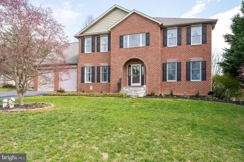 23 Saint Andrews Dr, Charles Town, WV 25414