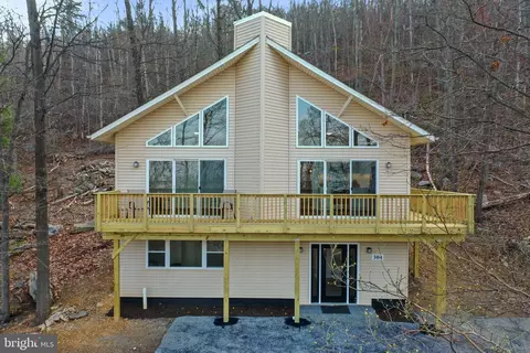 304 Wren Ln, Harpers Ferry, WV 25425