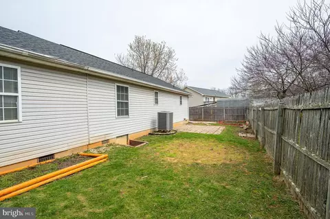 506 E 6th Ave, Ranson, WV 25438 photo 4