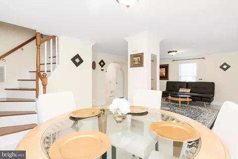 Dining - 210 W 6th Ave, Ranson, WV 25438 photo 1 of 2