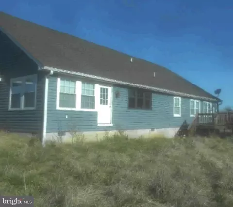 1140 Cattail Run Rd, Charles Town, WV 25414