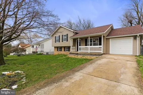 181 Fulton Ave, Charles Town, WV 25414