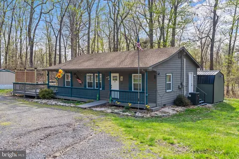 30 Kenwood Ln, Harpers Ferry, WV 25425