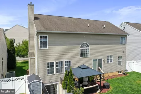 Exterior - 76 Watercourse Dr, Ranson, WV 25438 photo 12 of 16
