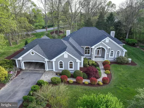 44 Red Blossom Cir, Shepherdstown, WV 25443
