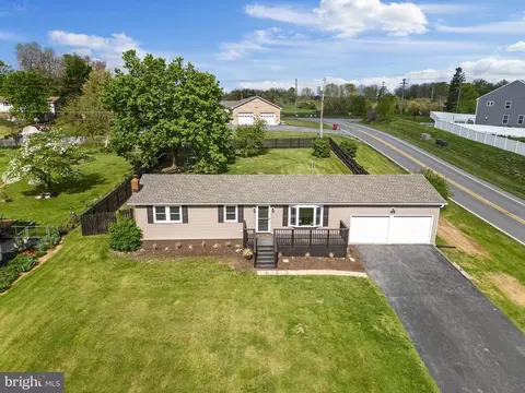 227 Azalea Dr, Charles Town, WV 25414