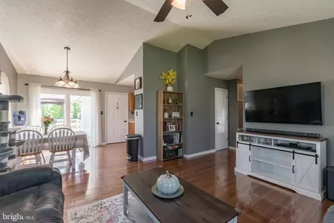 Living - 76 Cottontail Dr, Ranson, WV 25438 photo 5 of 5