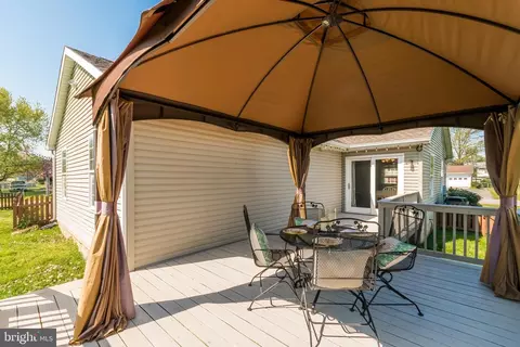 Exterior - 76 Cottontail Dr, Ranson, WV 25438 photo 7 of 18