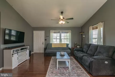 Living - 76 Cottontail Dr, Ranson, WV 25438 photo 3 of 5
