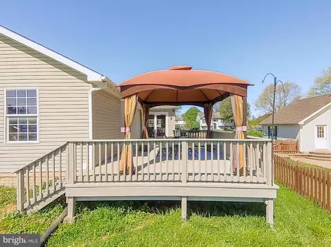 Exterior - 76 Cottontail Dr, Ranson, WV 25438 photo 9 of 18