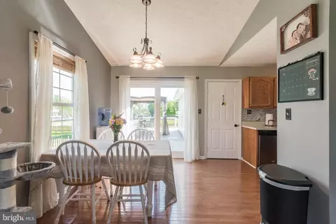 Dining - 76 Cottontail Dr, Ranson, WV 25438 photo 3 of 3