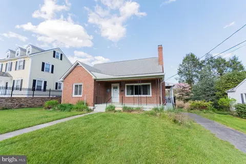 619 S Church St, Charles Town, WV 25414