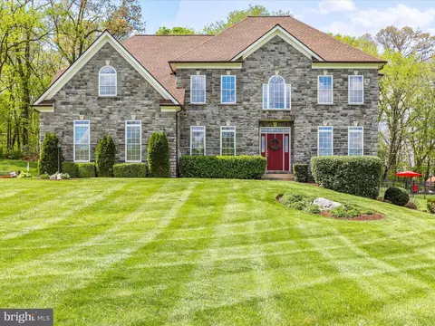 50 Wheeler Manor Dr, Harpers Ferry, WV 25425