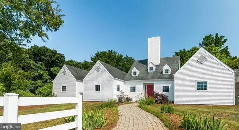 447 Howard Farm Rd, Shepherdstown, WV 25443
