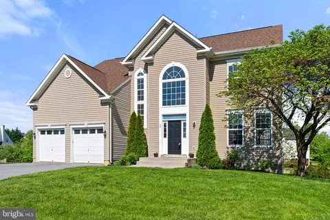 55 Barksdale Ct, Charles Town, WV 25414