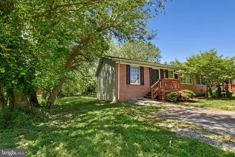 84 Blandy St, Harpers Ferry, WV 25425