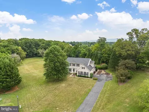 154 Girth Ln, Shenandoah Junction, WV 25442