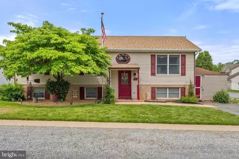 503 E 6th Ave, Ranson, WV 25438