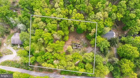 528 Alta Vista Dr, Harpers Ferry, WV 25425