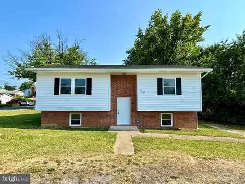 318 Ambrose Dr, Ranson, WV 25438