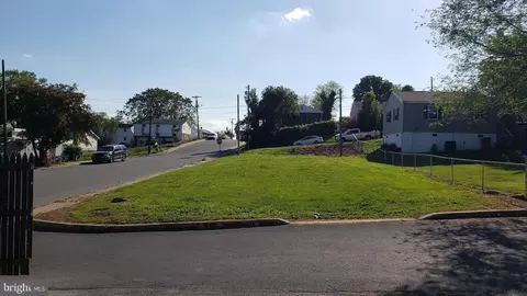 301 E 4th Ave, Ranson, WV 25438