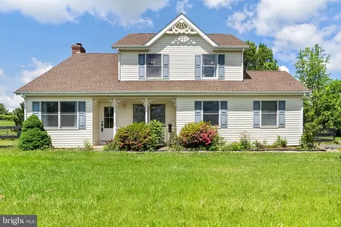 50 Maplewood Ct, Harpers Ferry, WV 25425