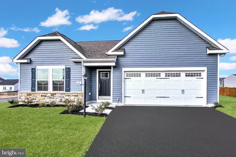 53 Aragon Dr, Charles Town, WV 25414