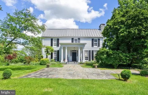 6338 Kabletown Rd, Charles Town, WV 25414