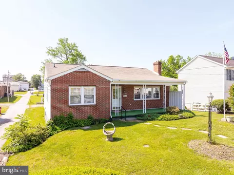 Exterior - 107 W 6th Ave, Ranson, WV 25438 photo 18 of 19